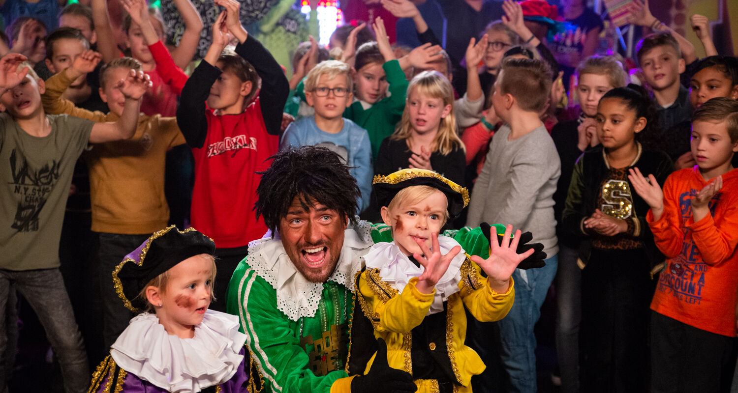 OOK LUAN TREEDT OP MET COOLE PIET! - Zapp Kids Top 20 - Zapp