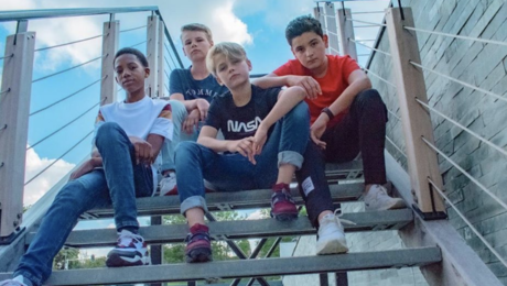 T-SQUARE GAAT DOOR ZONDER TEDDY