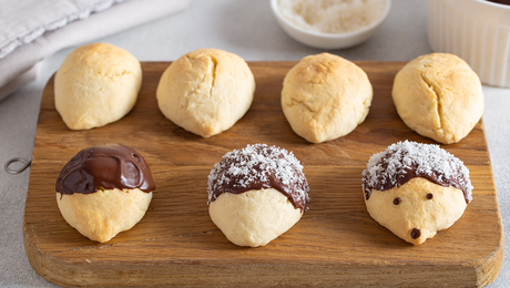 Schattige egelbroodjes met chocopasta en kokos